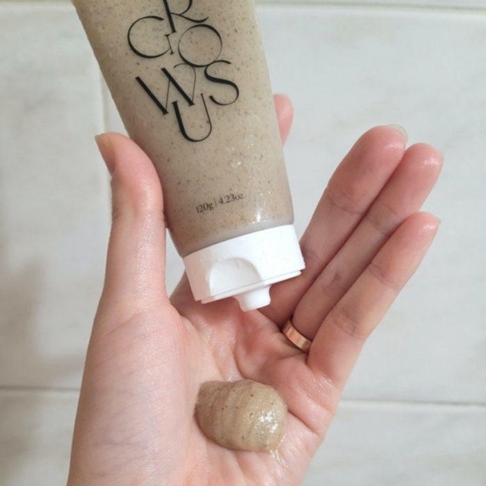 Liệ.u pháp tẩy tế bào chết da đầu với muối biển Growus Sea Salt Therapy Scalp Scaler 250g