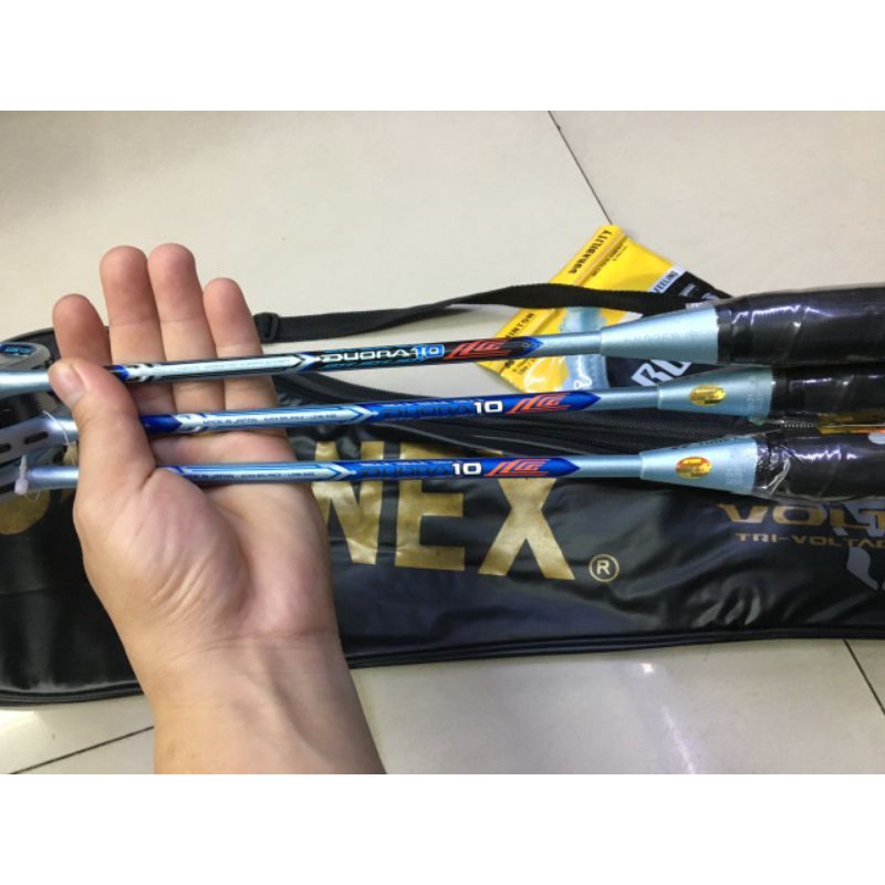 vợt cầu lông Yonex khung cacbon DUORA 10 cao cấp(tặng lưới đan sẵn trên khung+cuốn cán+túi đựng)