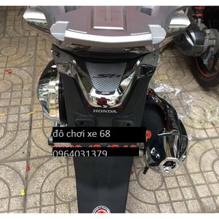 miếng ốp đuôi đèn mạ crom xe sh 2017,2018
