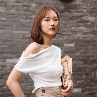 Áo len tăm lệch vai, CÓ SẴN