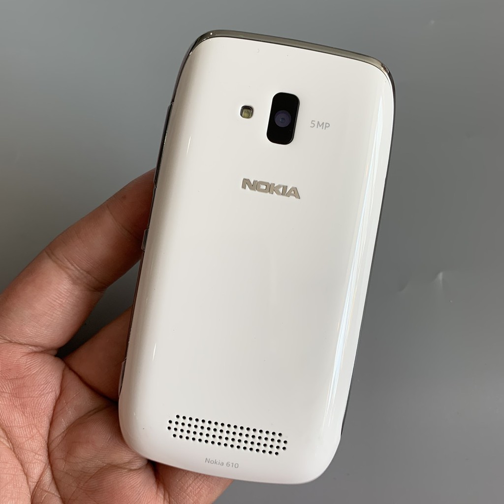 Điện thoại cổ Nokia Lumia 610 zin chính hãng