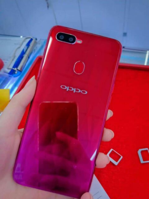 OPPO F9 RAM 4GB + BỘ NHỚ 64GB. CÓ 3 MÀU: ĐỎ ÁNH DƯƠNG + XANH CHẠNG VẠNG + TÍM TINH TÚ. CÓ SẠC NHANH: 30 PHÚT SẠC ĐC 45%