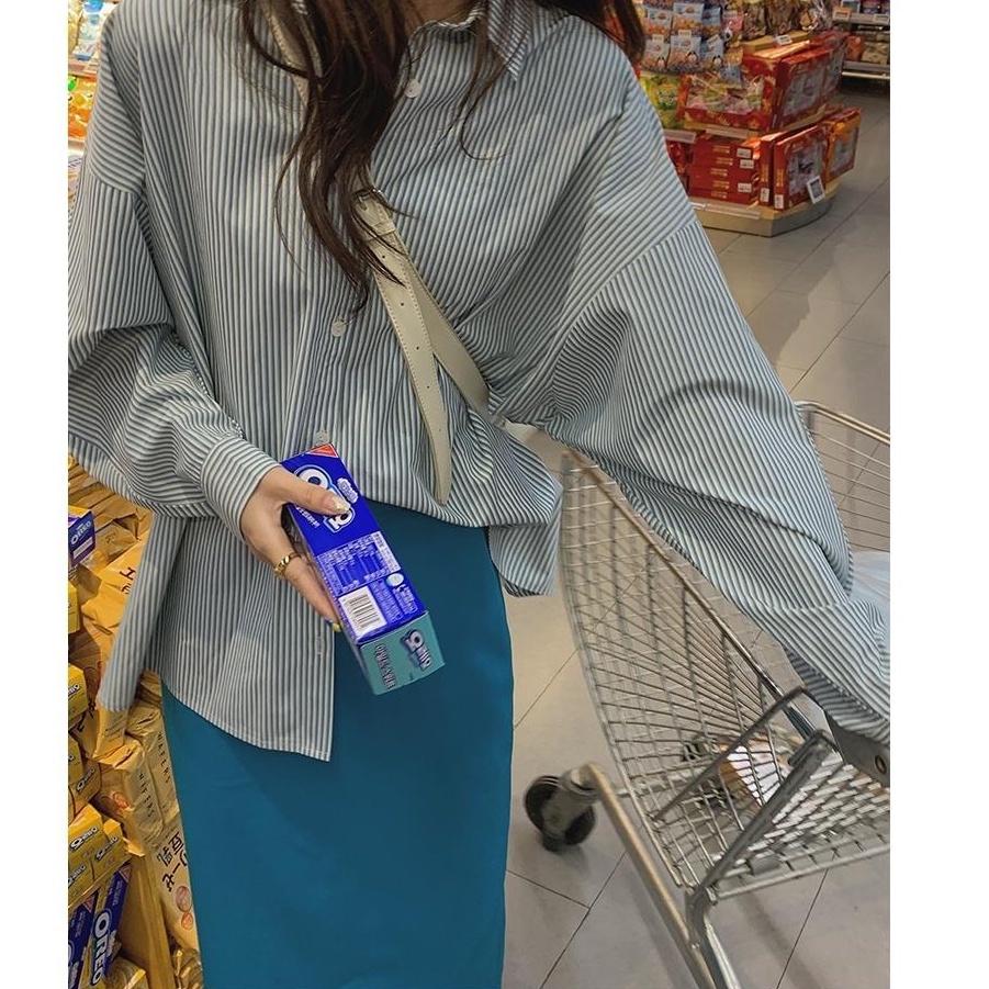 Set Áo Sơ Mi Kẻ Sọc Xanh Dương Phối Chân Váy Xẻ Tà Lưng Cao Thời Trang Hàn Quốc Cá Tính Cho Nữ