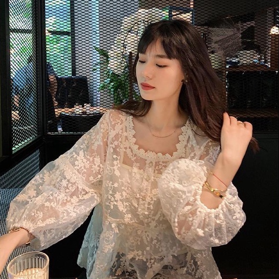 Áo Sơ Mi Trắng Cổ Vuông Kèm Áo Hai Dây Nhỏ Thời Trang Mùa Hè Cho Nữ