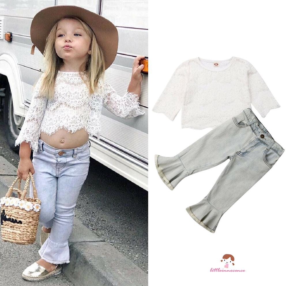 Set áo dài tay cổ tròn + Quần jeans dài ống loe thời trang cho bé gái