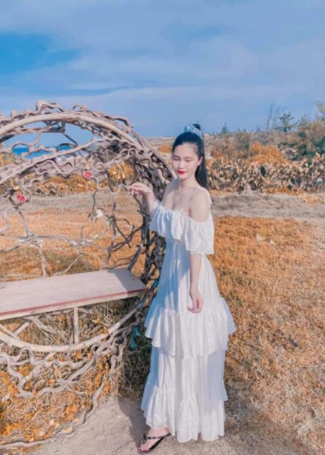 Váy maxi tiểu thư công chúa phi lụa đi biển, đầm đỏ nhún tầng trễ vai độc lạ + ảnh fb cuối