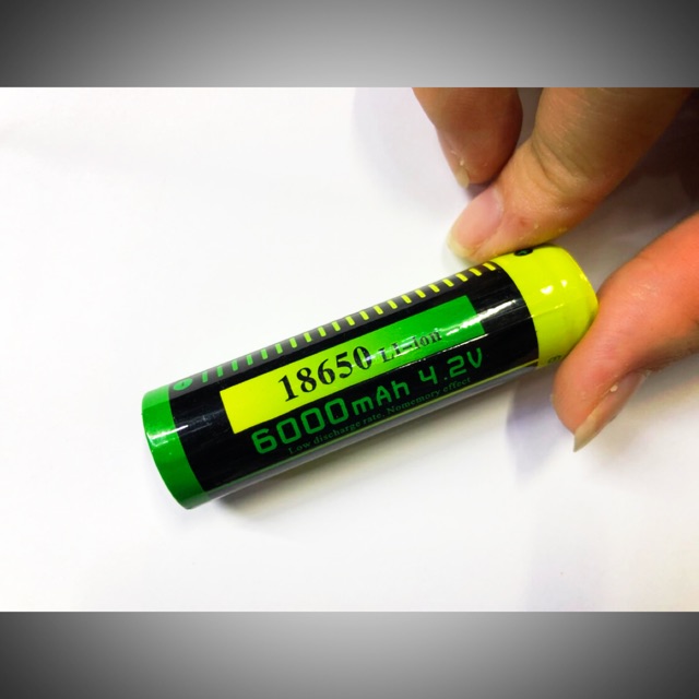 - Pin sạc Li-ion 6000mAh Akasha 18650.