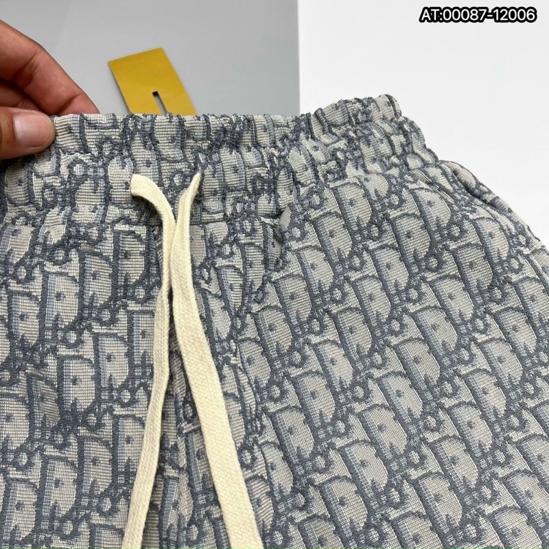 🇻🇳NEWW ARRIVALS🇻🇳 Siêu Phẩm quần ngố Di.or vân vân Neww 2 màu sẵn hàng cao cấp !!