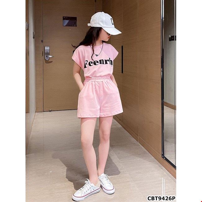 Set thể thao áo FEENR phối quần đùi đáng yêu cho bé gái
