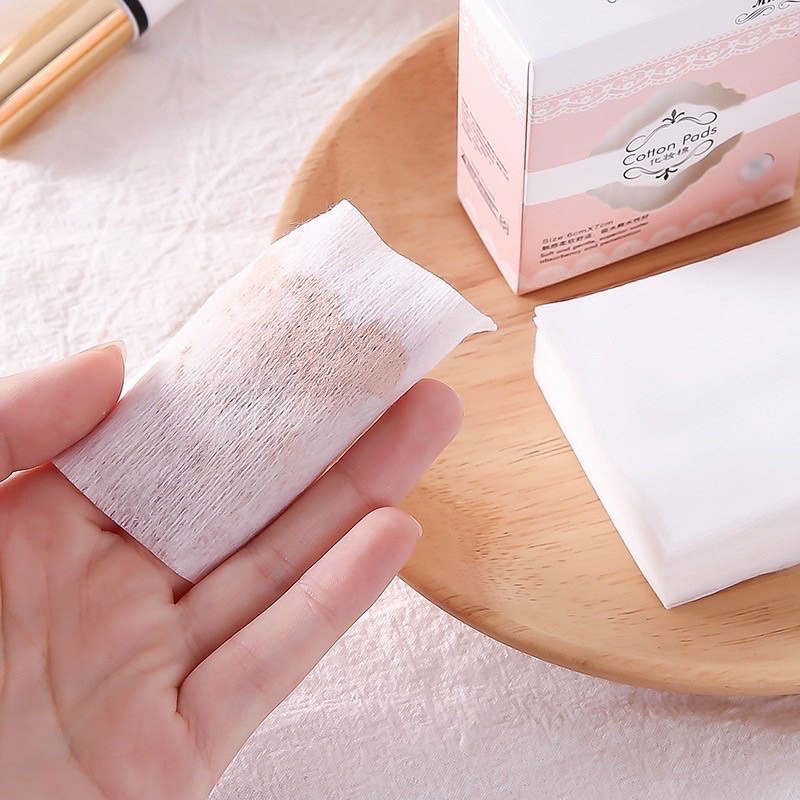 Hộp Bông Tẩy Trang Dùng Để Đắp Toner Cotton Pads 40 Miếng Mỏng