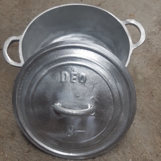 Nồi gang số 8 đúc thủ công (đường kính 20cm)