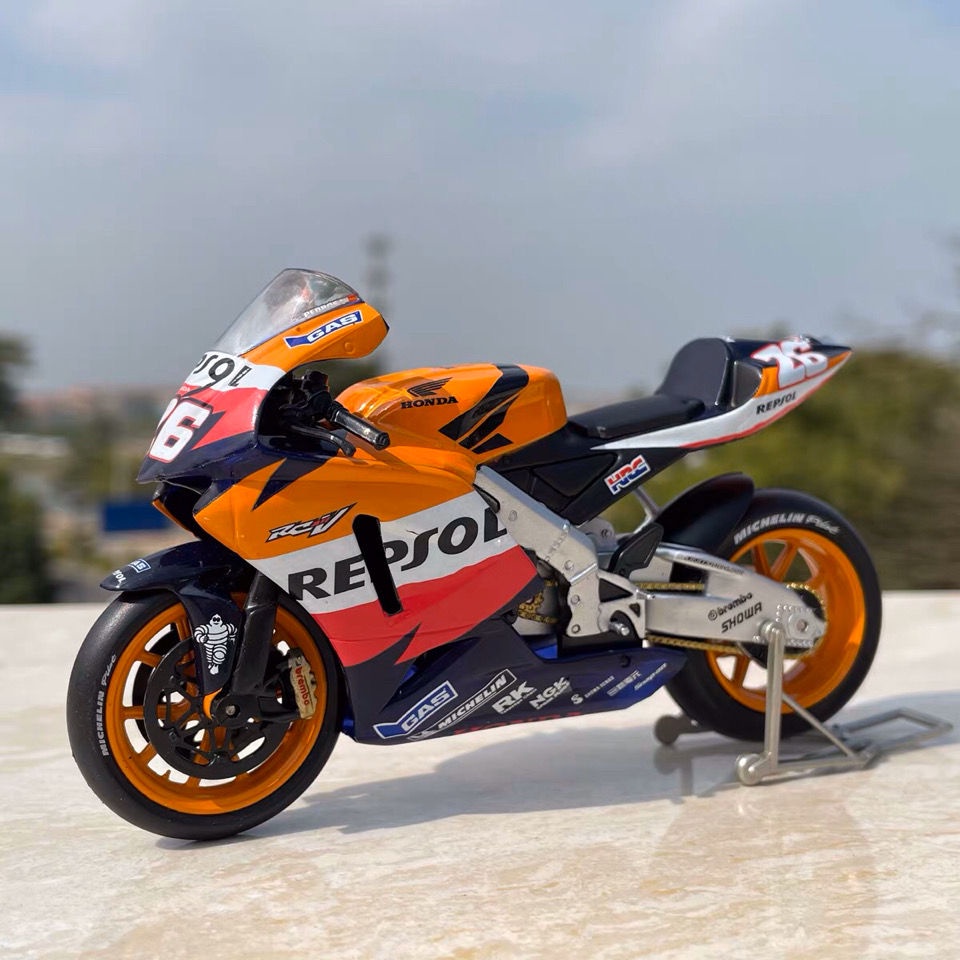 Xe Đua Honda rc211 MotoGP Tỉ Lệ 1: 18 Mô Hình Xe Mô Tô Pedrosa 26 Pedrosa Độc Đáo