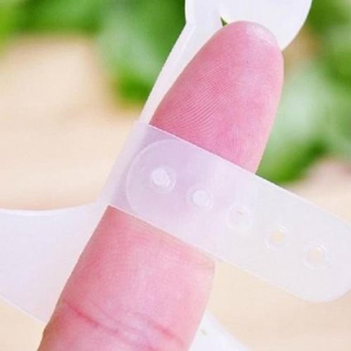 Dụng cụ bảo vệ ngón tay khi cắt thái rau củ thịt thà chất liệu cao cấp an toàn tiện lợi cho gia đình F703SP3