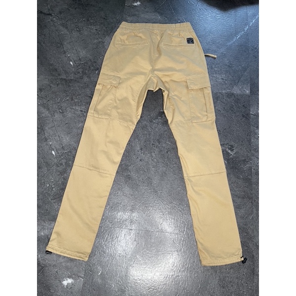 Quần túi hộp Pacsun