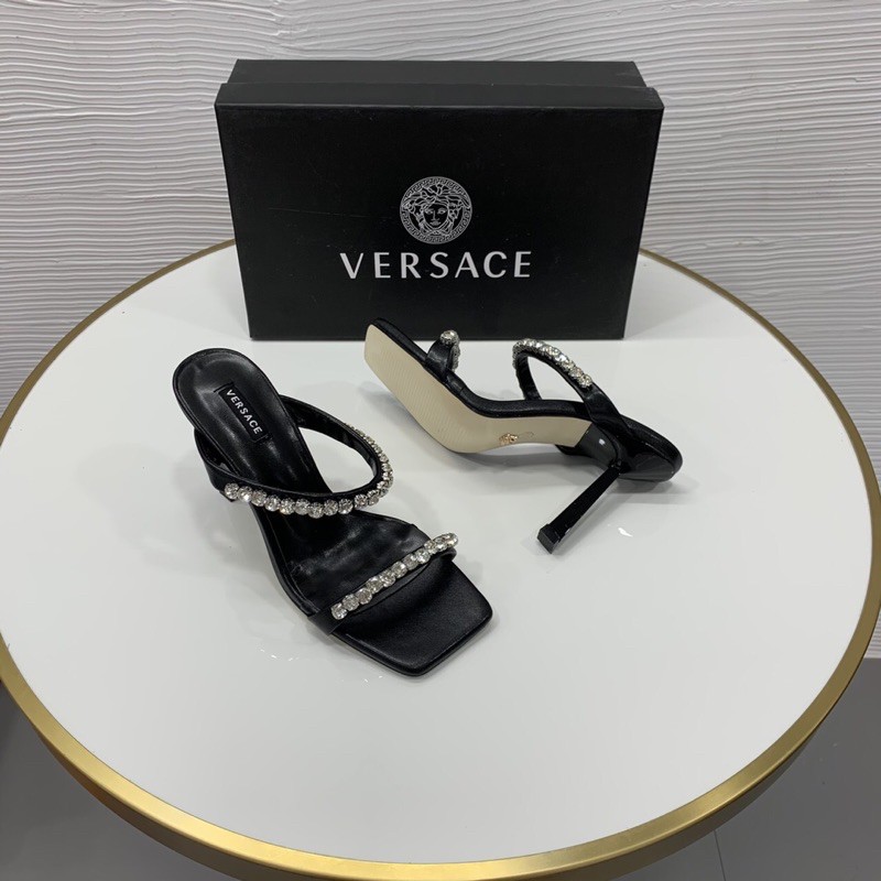 Guốc Versace quai đá hai cầu