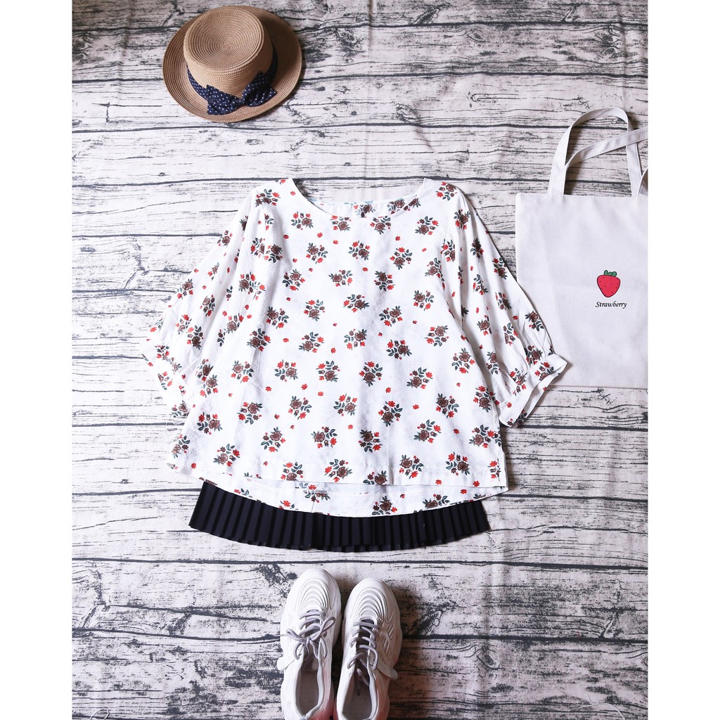 ÁO MORI HOA NHÍ CÁNH DƠI