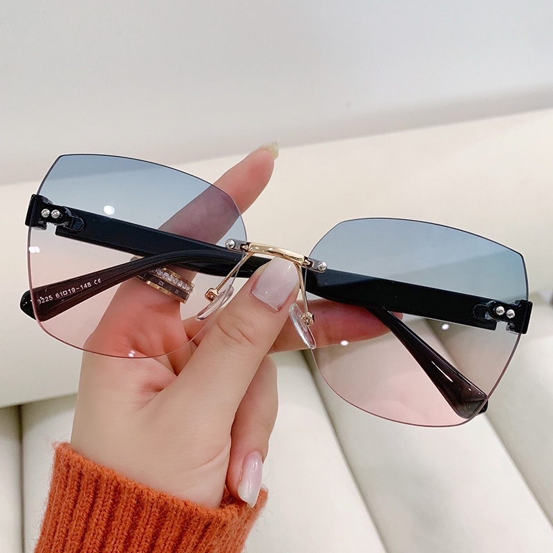 Kính Mát Nữ Không Gọng Chống Tia UV Kiểu Dáng Mới