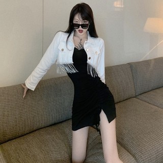 (HÀNG CÓ SẴN) Áo khoác kaki trắng dài tay dáng croptop tua đá blingbling