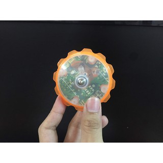 Con quay từ tính phát sáng