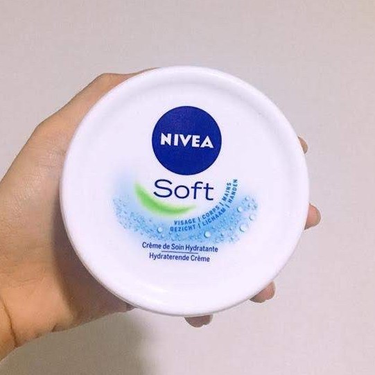 Kem dưỡng ẩm chuyên sâu Nivea Soft của Đức 200ml