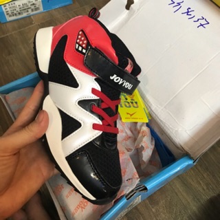 Combo 2 đôi giầy giá 300