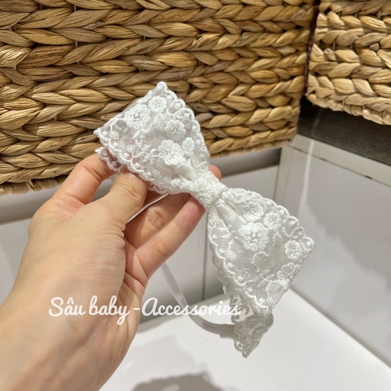 Bờm xước tóc, băng đô hai nơ ren trắng phong cách Hàn Quốc cho bé