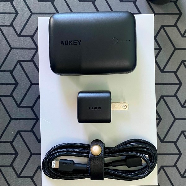 Combo 3 Sản Phẩm Trọn Bộ Sạc Nhanh iPhone 12 Series, iPhone 13 Series AUKEY TK-2 On The Go Bundle - Hàng Chính Hãng