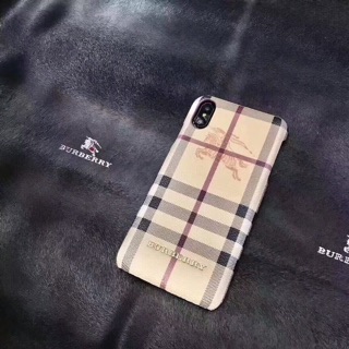 Ốp Burberry
