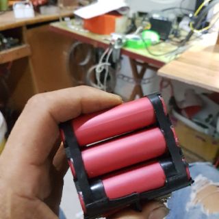 Pin makita 14.4v