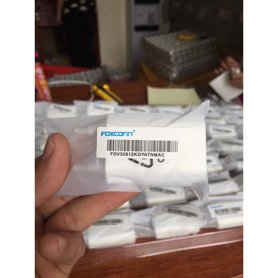 Giới thiệu sản phẩm Củ sạc Foxconn 5V - 1A mới, màu Trắng, Dẹt