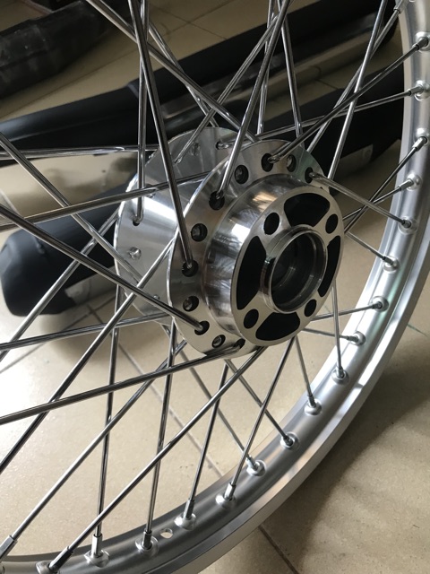 Bộ bánh căm raider fi và satria fi đùm mạ crom. Căm osaka mạ crom. Niềng nhôm DALE thái lắp như zin không chế cháo nha