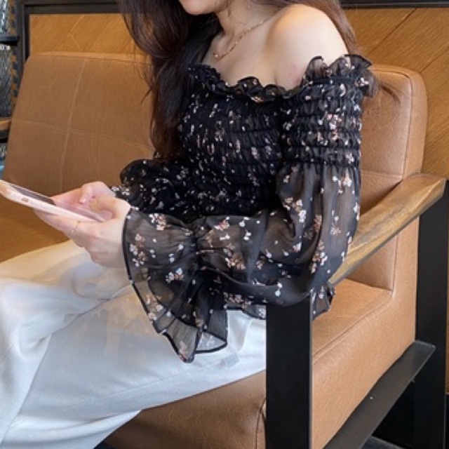 [Thiết kế có sẵn ]Áo hoa trễ vai mùa thu nhập khẩu Hàn Quốc phong cách tiểu thư sang chảnh | BigBuy360 - bigbuy360.vn