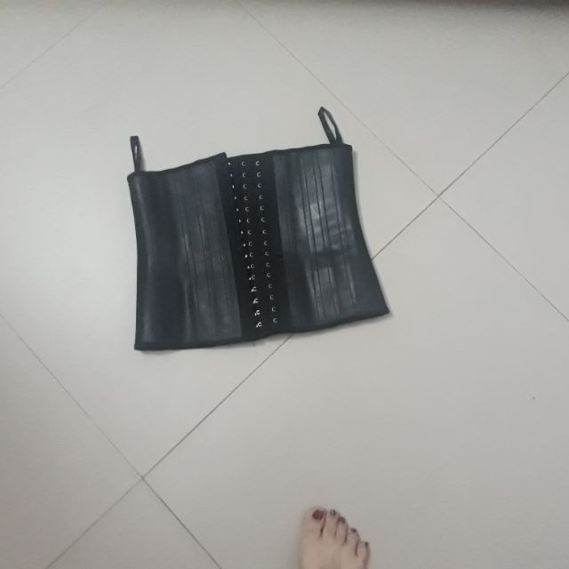 Gen nịt bụng latex