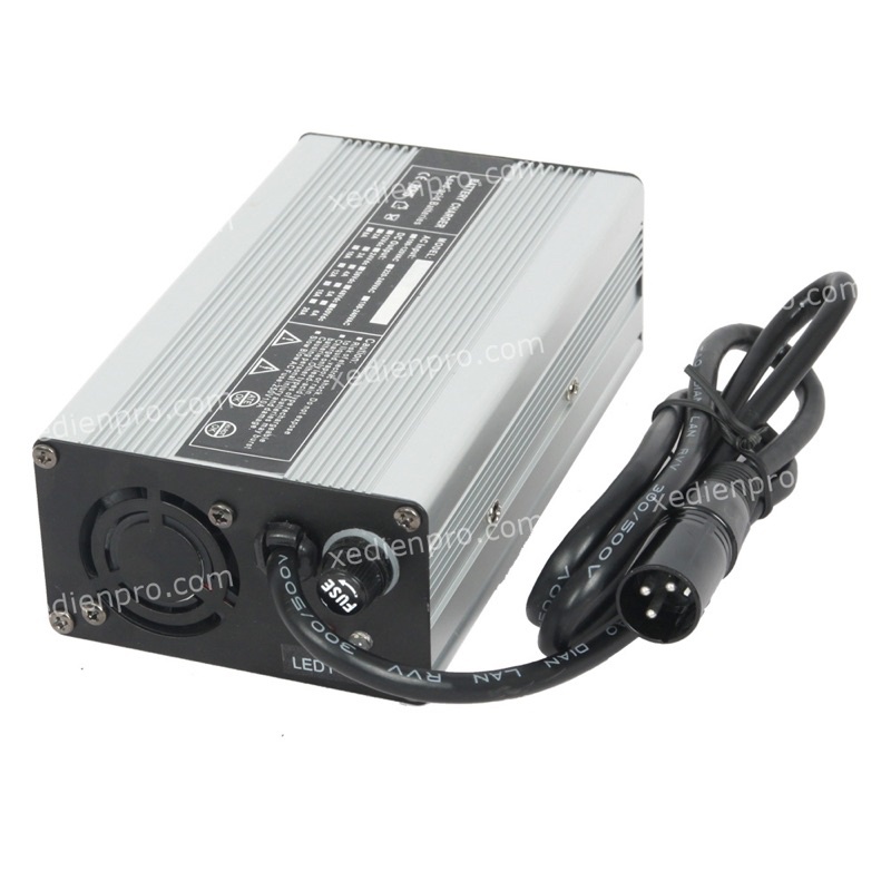 Sạc xe lăn thông minh 24V5A