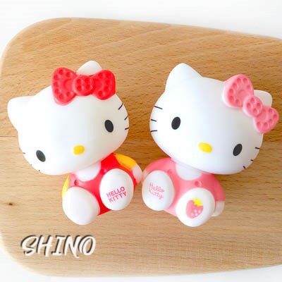 Cặp Hello Kitty đỏ hồng