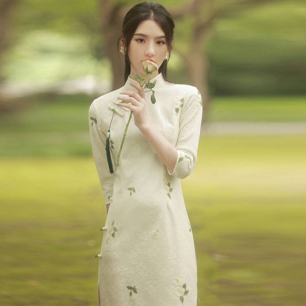 Đầm sườn xám cách tân dáng dài tay lỡ phong cách retro hàng ngày thời trang mùa thu mới cho nữ 2021Years