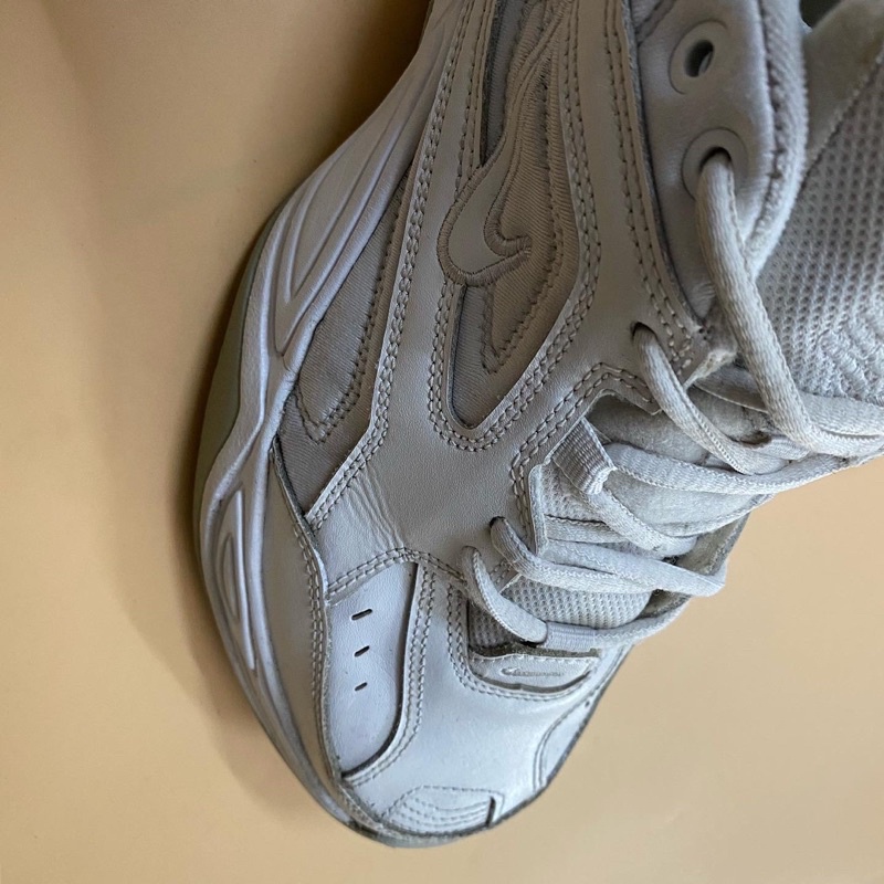 Giày chính hãng đã qua sử dụng