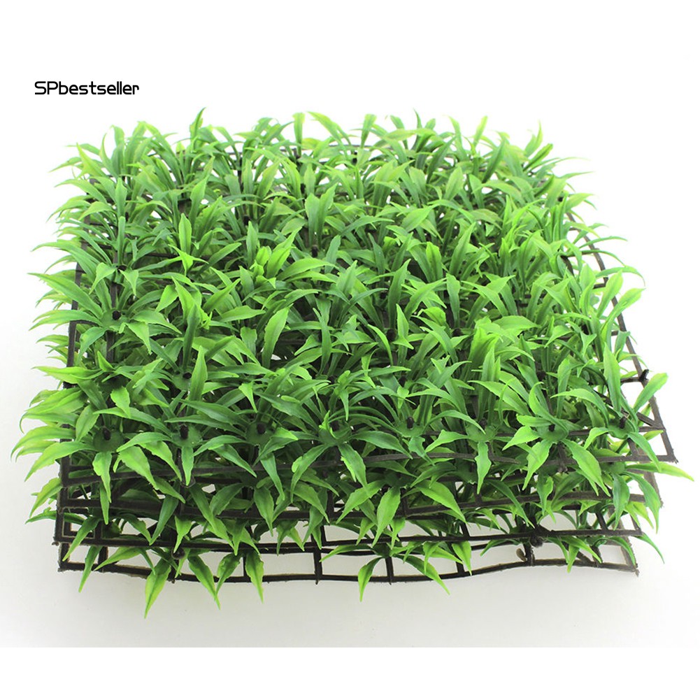 Thảm cỏ xanh nhân tạo trang trí bể cá