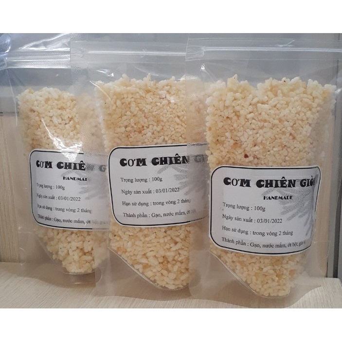 Cơm chiên giòn giòn 500gam , ăn vặt hoặc nhâm nhi lúc rảnh rỗi, là 1 món ăn vặt nhưng cũng no lâu đó bạn 🥰