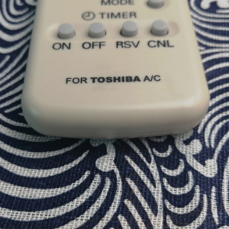 Điều khiển điều hòa Toshiba 2 chiều (Vàng Ngắn)-remote máy lạnh toshiba