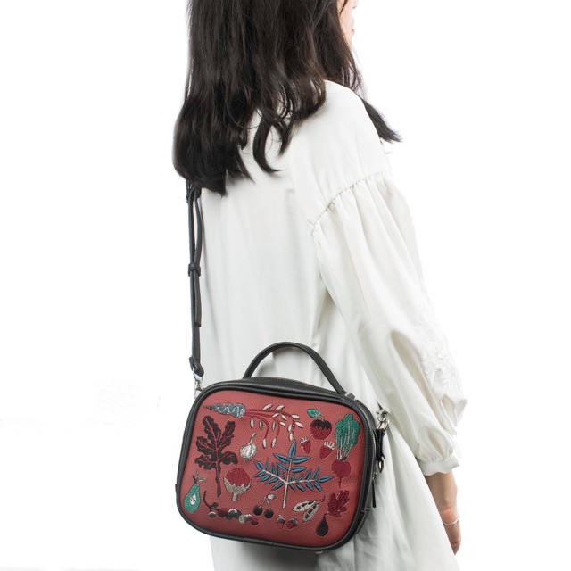 Túi vuông thêu Hoa - Đỏ