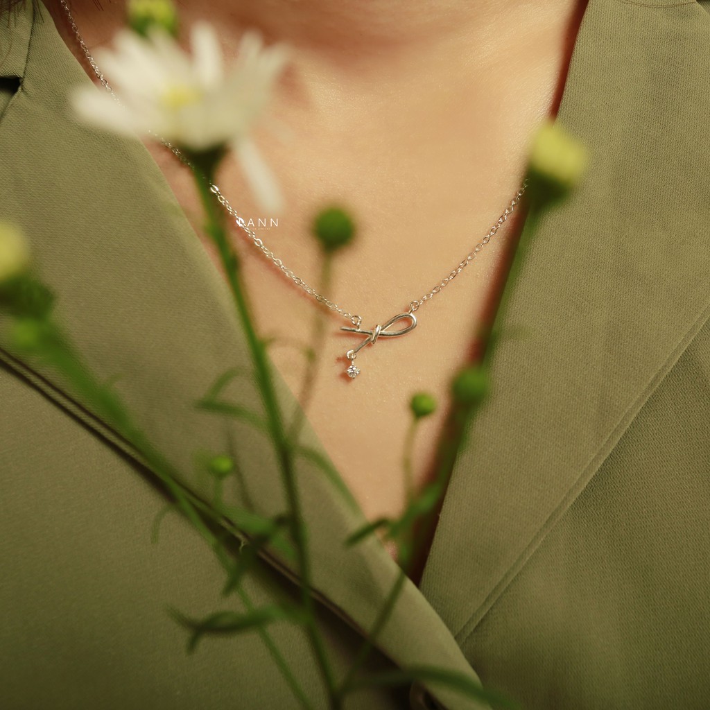 Vòng Cổ Thắt Nút Treo Đá Trắng BẠC S925 LANN N156