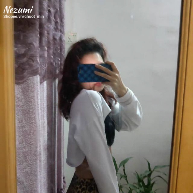 (Sẵn trắng, đen S M L) Áo hoodie croptop dài tay trơn hở ngực Lisa Rose Blackpink không kèm áo trong (dance, gym) | BigBuy360 - bigbuy360.vn