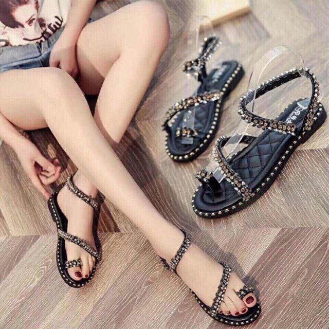 Sandal xỏ ngón xoắn đính đá siêu hot