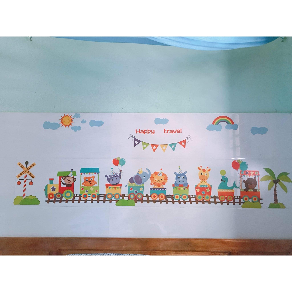 Tranh decal, decal dán tường trang trí phòng cho bé bầy thú đi trên đoàn tàu vui vẻ TE16