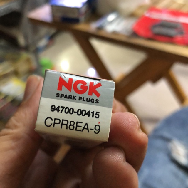 Bugi Zin Yamaha NGK CPR8EA-9 nhập khẩu indo 100%