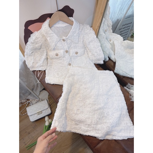 SET ÁO CROPTOP + CHÂN VÁY TRẮNG