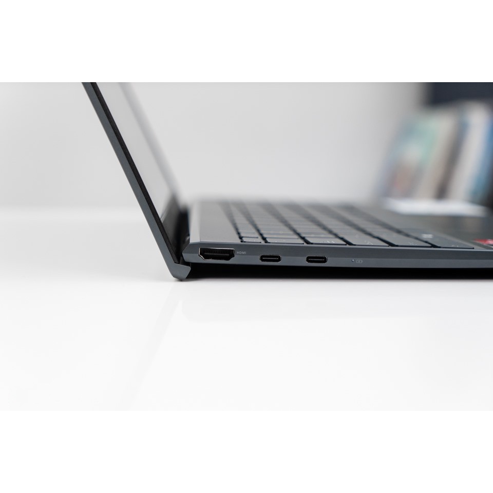 Laptop Asus ZenBook 14 UM425IA