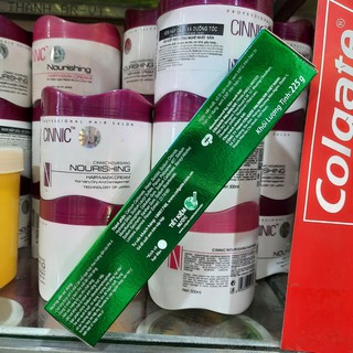 Kem đánh răng Colgate muối thảo dược 225g