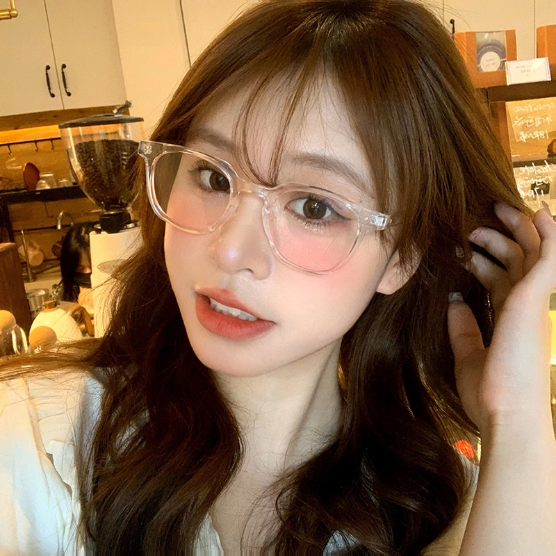 Kính má hồng hot trend